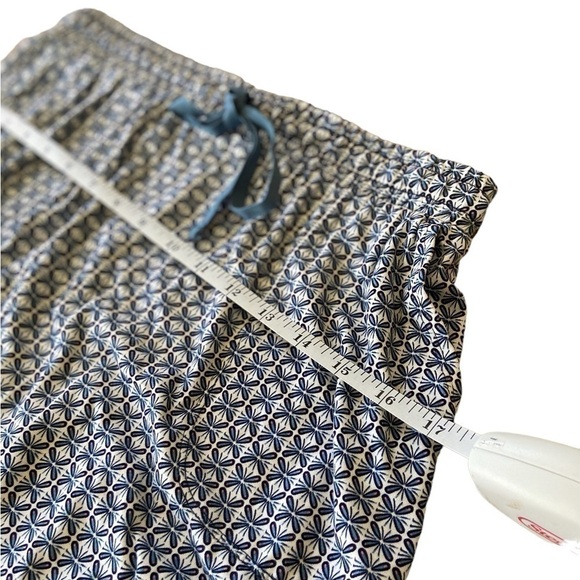 Max Studio Slip On Skirt - Picture 4 of 8